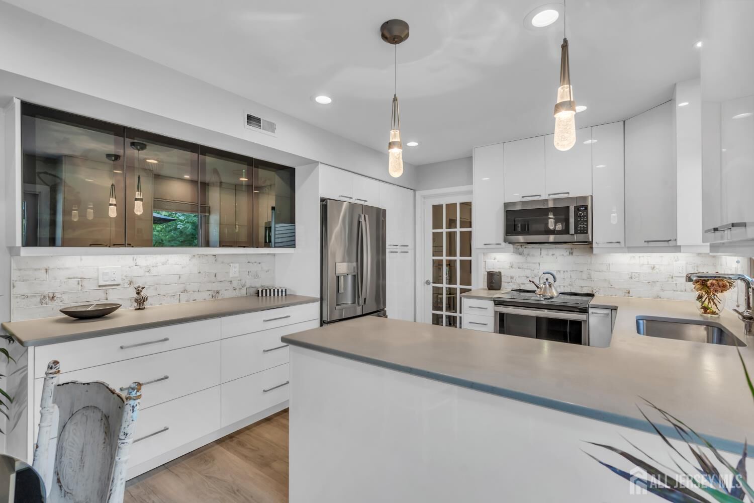 Property Photo: 4 Dennison Place NJ 08536