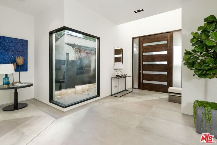 Property Photo: 118 S Canyon View Dr CA 90049