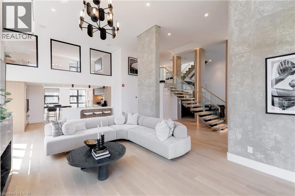 Property Photo:  20 Niagara Street Ph1  ON M5V 3L8 