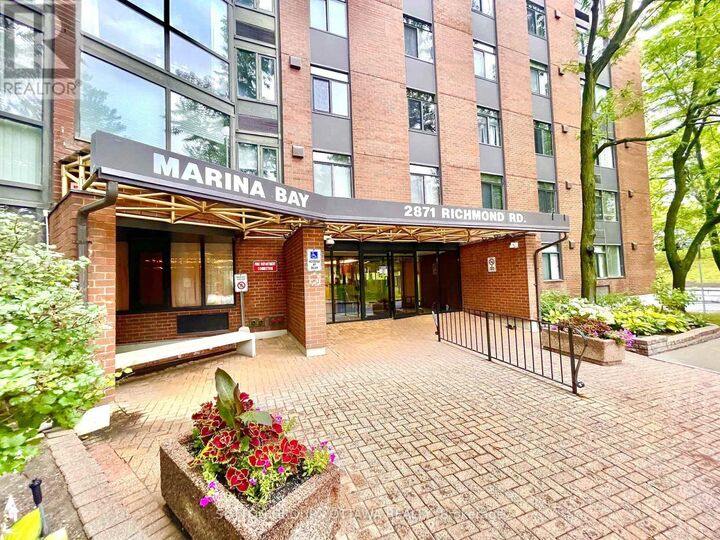 Property Photo: 2871 Richmond Road 810 ON K2B 8M5
