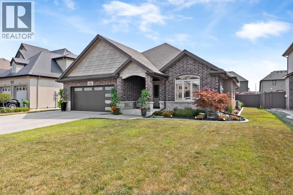 Property Photo: 255 Maxwell Crescent ON N0R 1A0