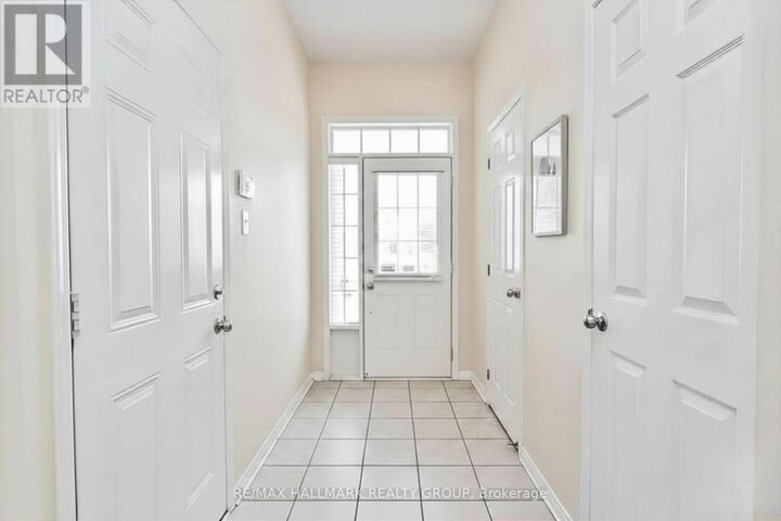 Property Photo:  565 Pepperville Crescent  ON K2M 0E6 