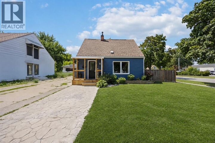 Property Photo:  143 Walnut Avenue North  ON N7T 4K2 