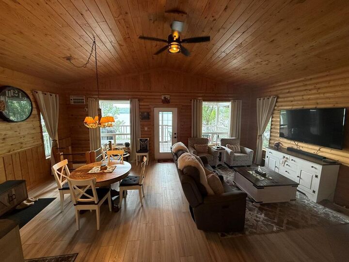 Property Photo: 9810 Oak Drive MB R0K 0Y0