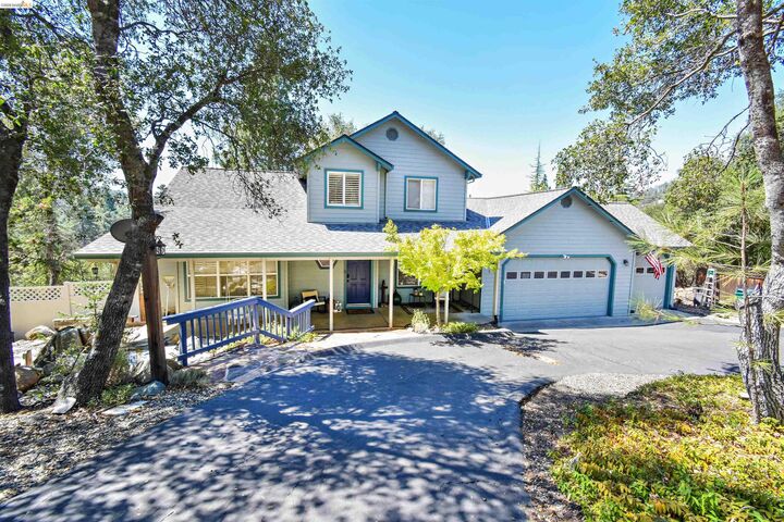 Property Photo: 14545 Lake Vista Dr CA 95370