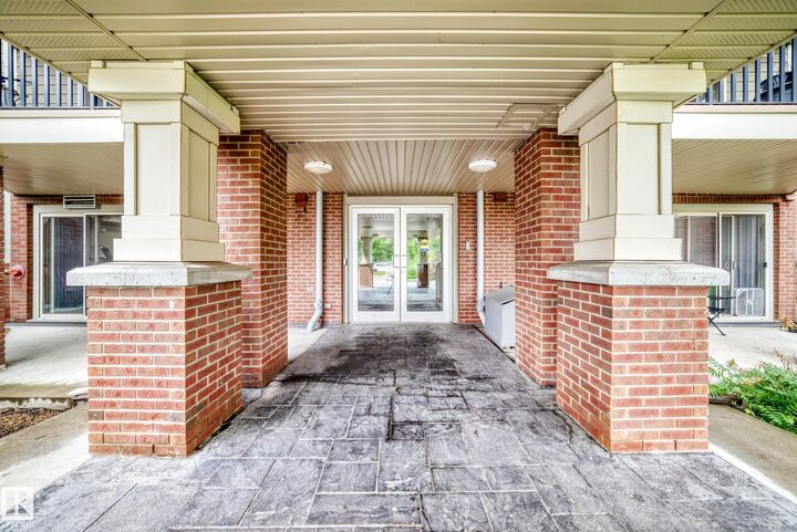Property Photo: 3715 Whitelaw Lane NW 411 AB T6W 2C3