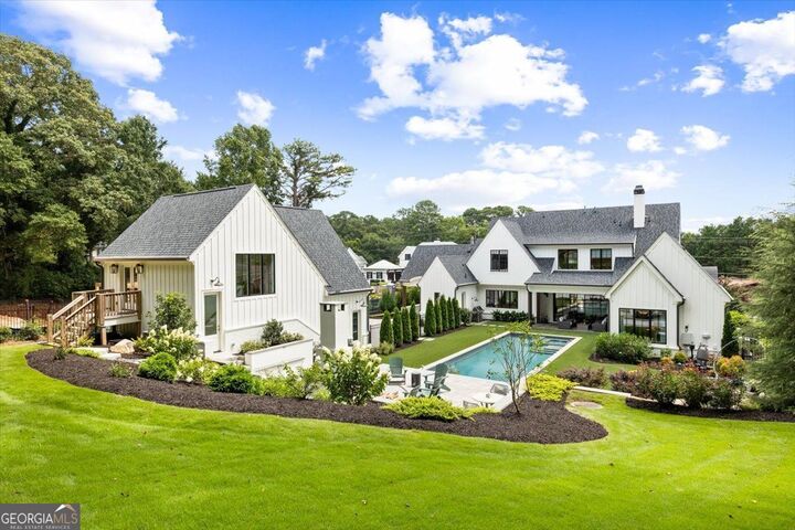 Property Photo:  205 Thomas Circle  GA 30075 