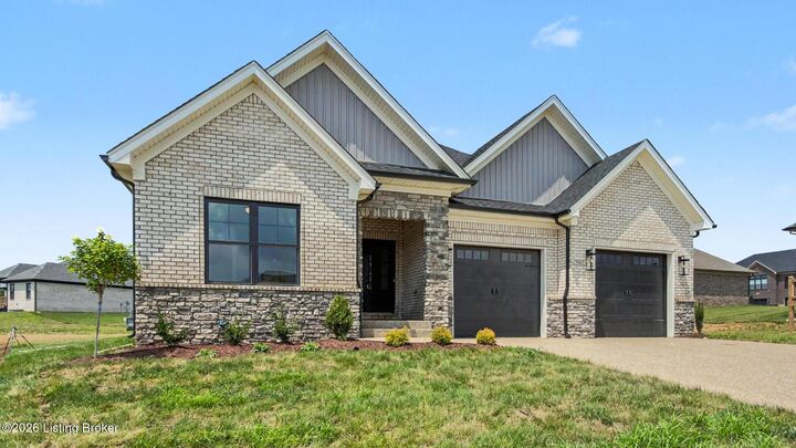 Property Photo: 7902 Trading Post Ct KY 40291