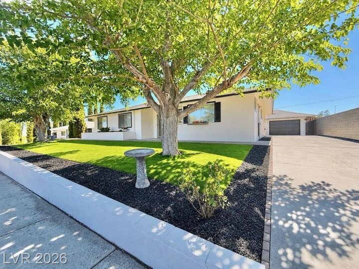 Property Photo: 608 Bryant Court NV 89005