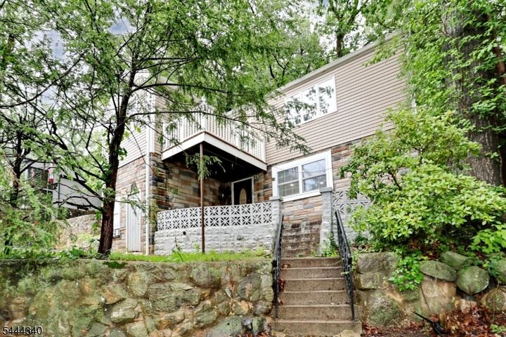 Property Photo: 13 Mountain Glen Rd NJ 07456
