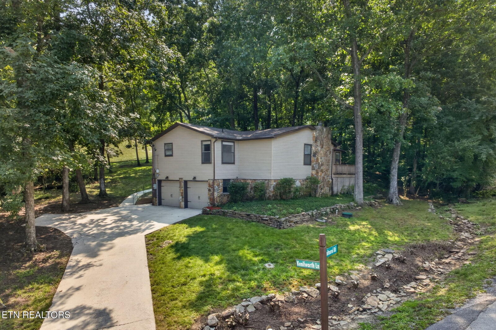 Property Photo: 157 Baltusrol Rd TN 38558