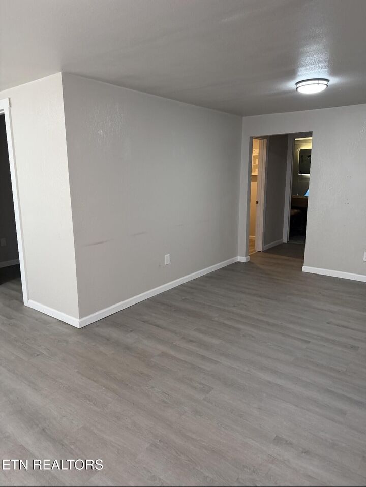 Property Photo:  911 E Race St  TN 37763 