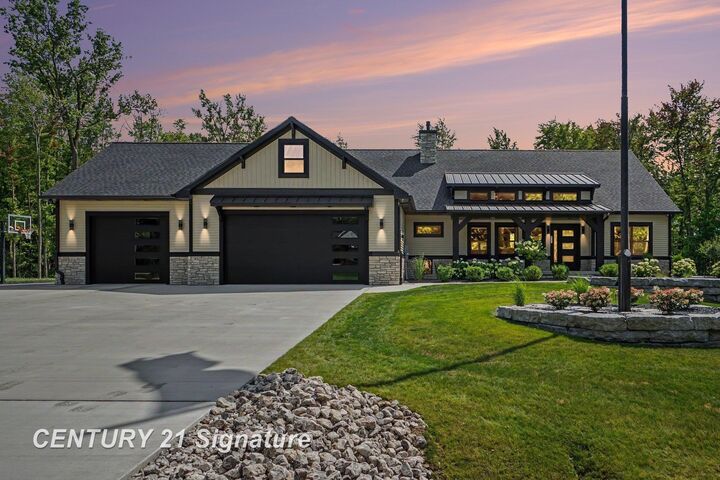 Property Photo:  3568 E Douglas Drive  MI 48642 
