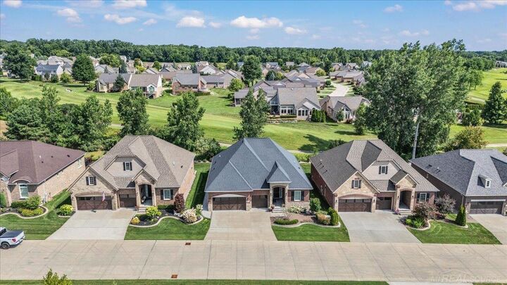 Property Photo: 7079 Middlecoff Drive 96 MI 48094