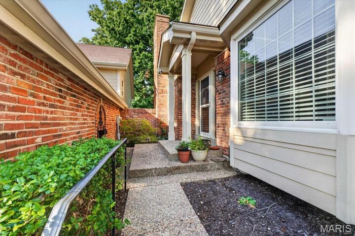 Property Photo:  14620 Timberlake Manor Court  MO 63017 