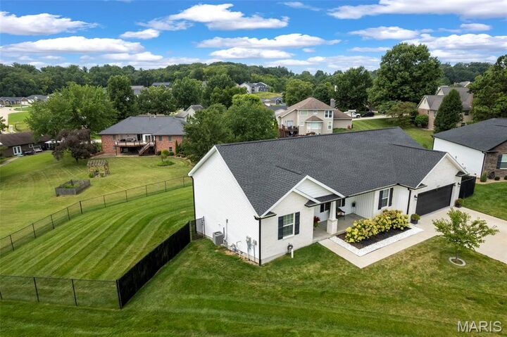 Property Photo: 859 Lochinvar Lane MO 63701