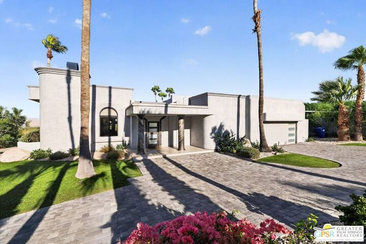 Property Photo:  2300 N Vista Drive  CA 92262 