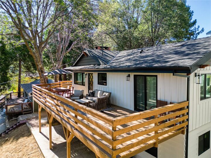 Property Photo:  374 Dunant  CA 92325 