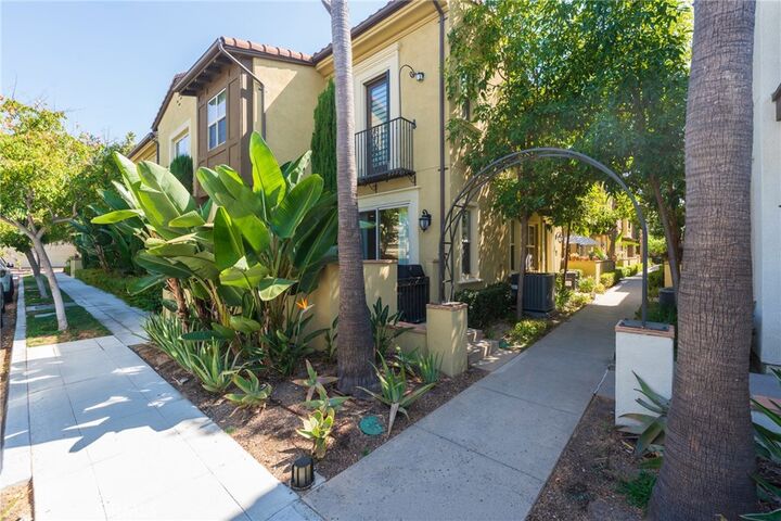 Property Photo: 516 S Casita CA 92805