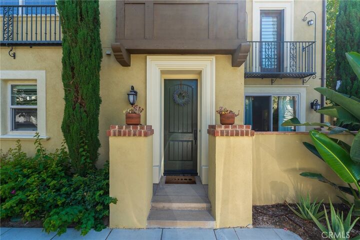 Property Photo:  516 S Casita  CA 92805 