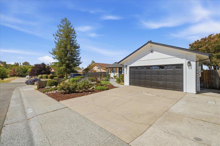 Property Photo: 3875 Parkway Place CA 95602