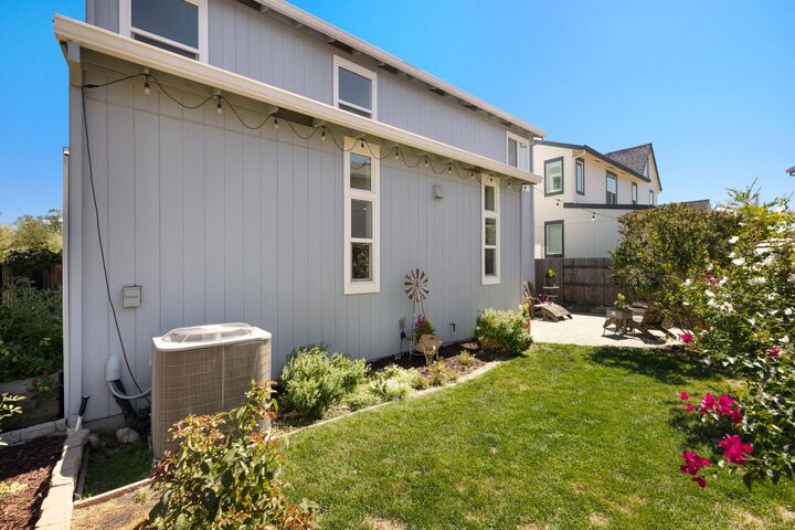 Property Photo: 700 Silo Street CA 95630