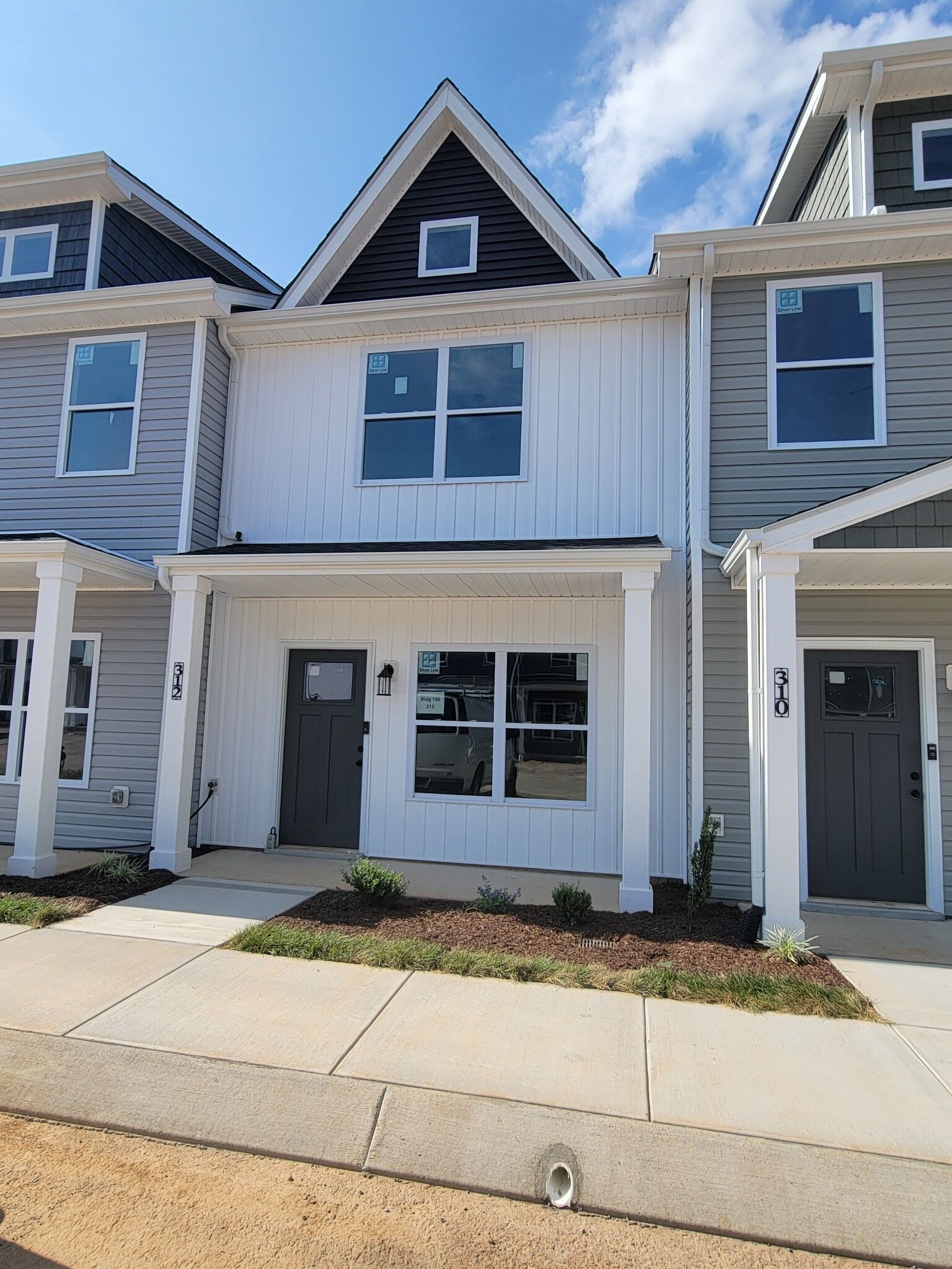 Property Photo: 312 Front Ridge Circle TN 37040