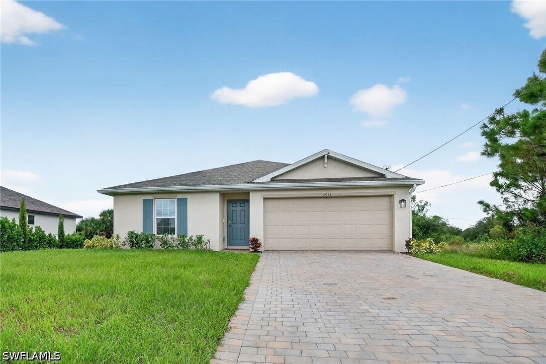 Property Photo:  3013 41st Street SW  FL 33976 