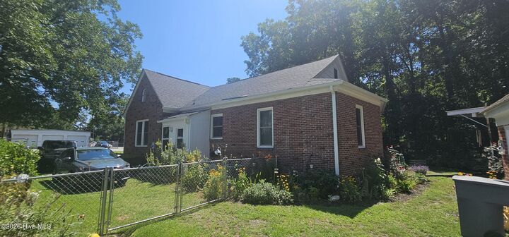 Property Photo:  301 W Jackson Street  NC 27869 