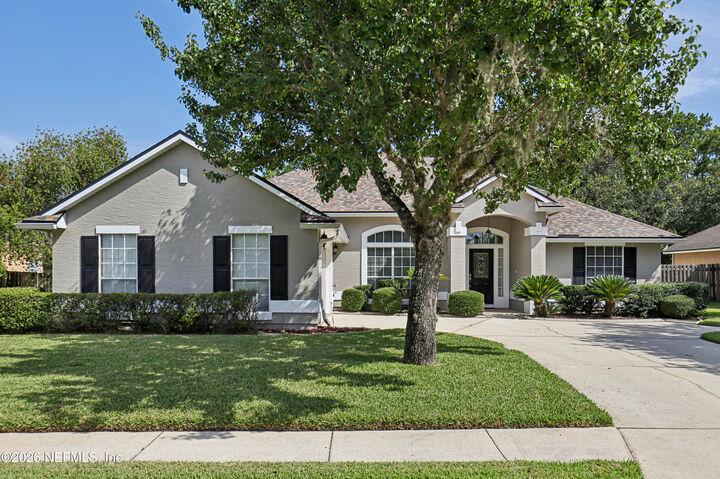 Property Photo:  2070 Thornhill Drive  FL 32003 
