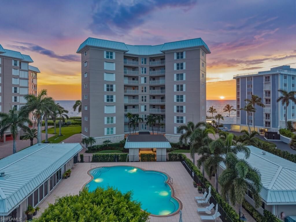 Property Photo: 2905 Gulf Shore Blvd N 501N FL 34103