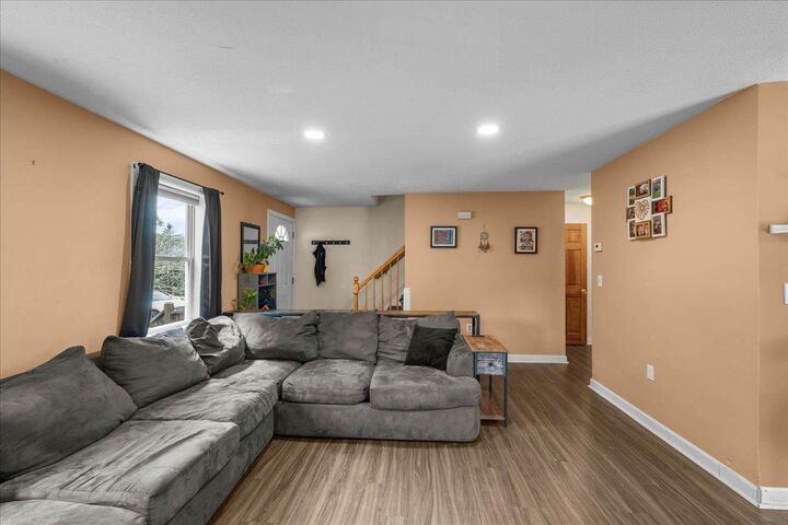 Property Photo: 6R Tiger Tail Circle NH 03038