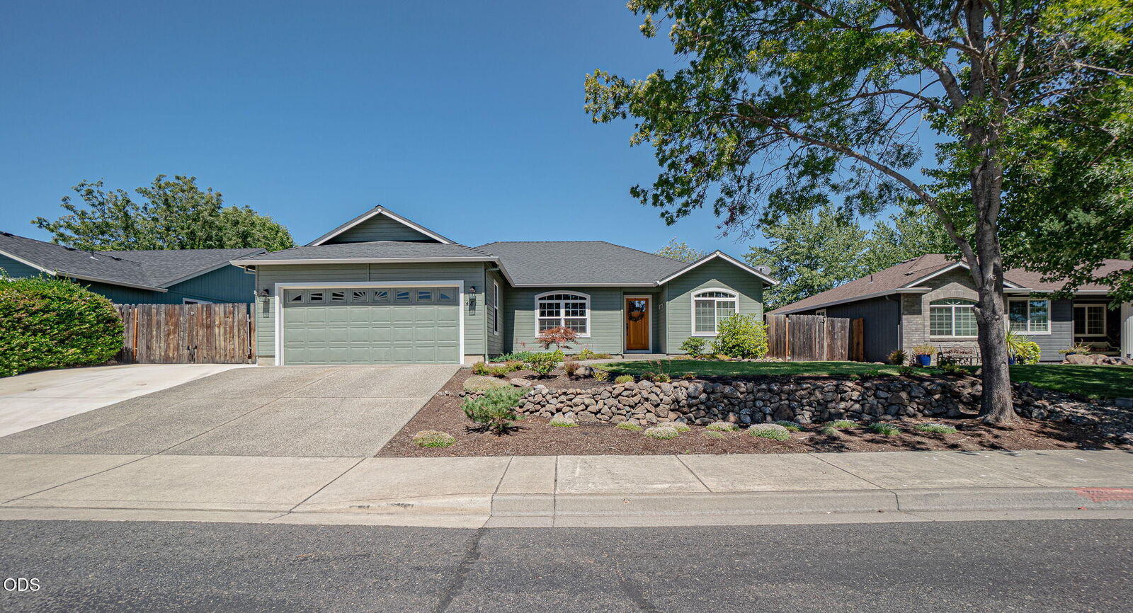 Property Photo: 481 Westminster Drive OR 97524