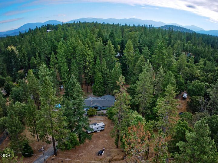 Property Photo:  2282 Stringer Gap Road  OR 97527 