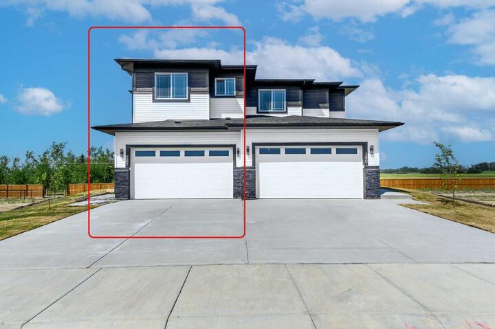Property Photo:  182 Lakewood Crescent  AB T0J 1Y0 