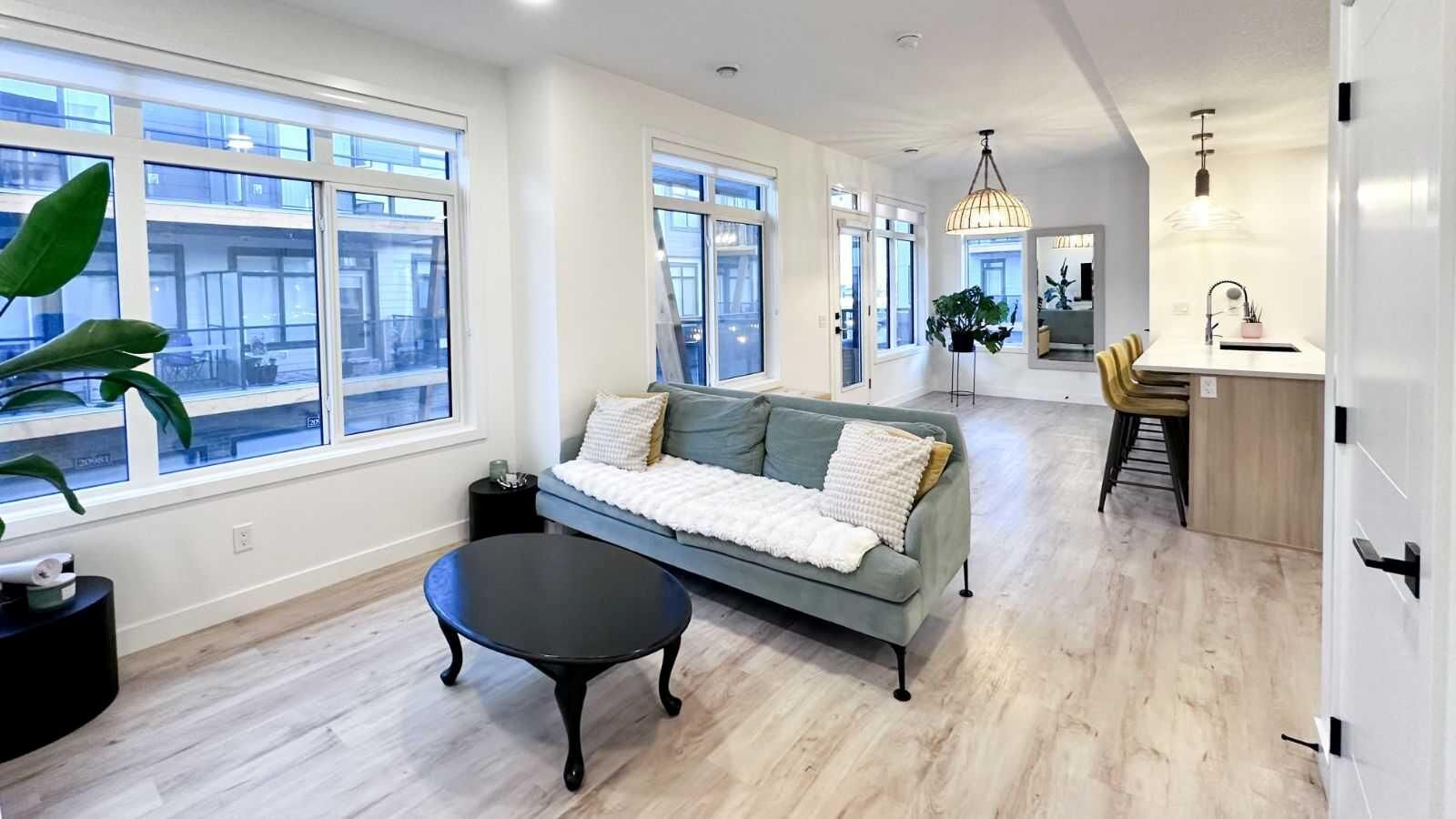 Property Photo: 562 Seton Circle SE 407 AB T3M 3Y5