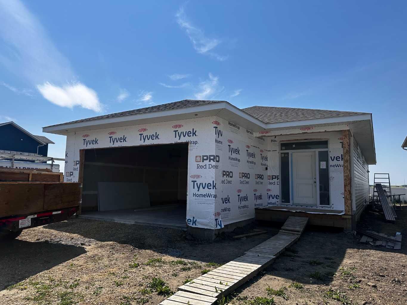 Property Photo: 26 Norseman Close AB T4G 0G5