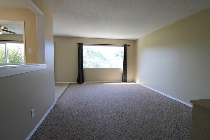 Property Photo: 9606 115 Avenue AB T8V 3M1