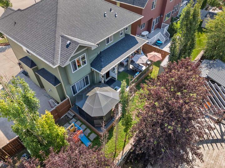 Property Photo:  737 Canoe Avenue SW  AB T4B 3K5 
