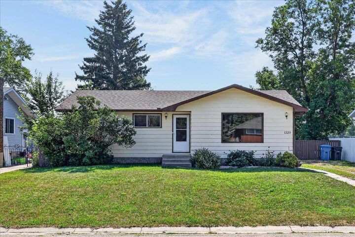 Property Photo: 1329 Osler Street AB T0M 0N0