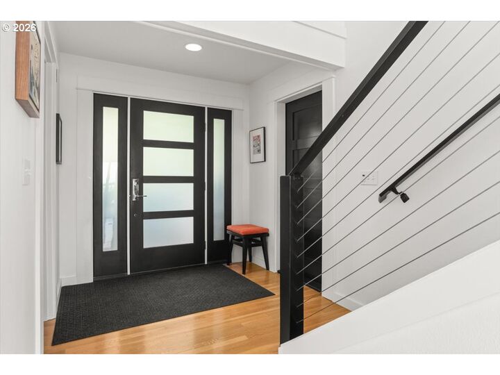 Property Photo: 526 NW Marlborough Ave OR 97210