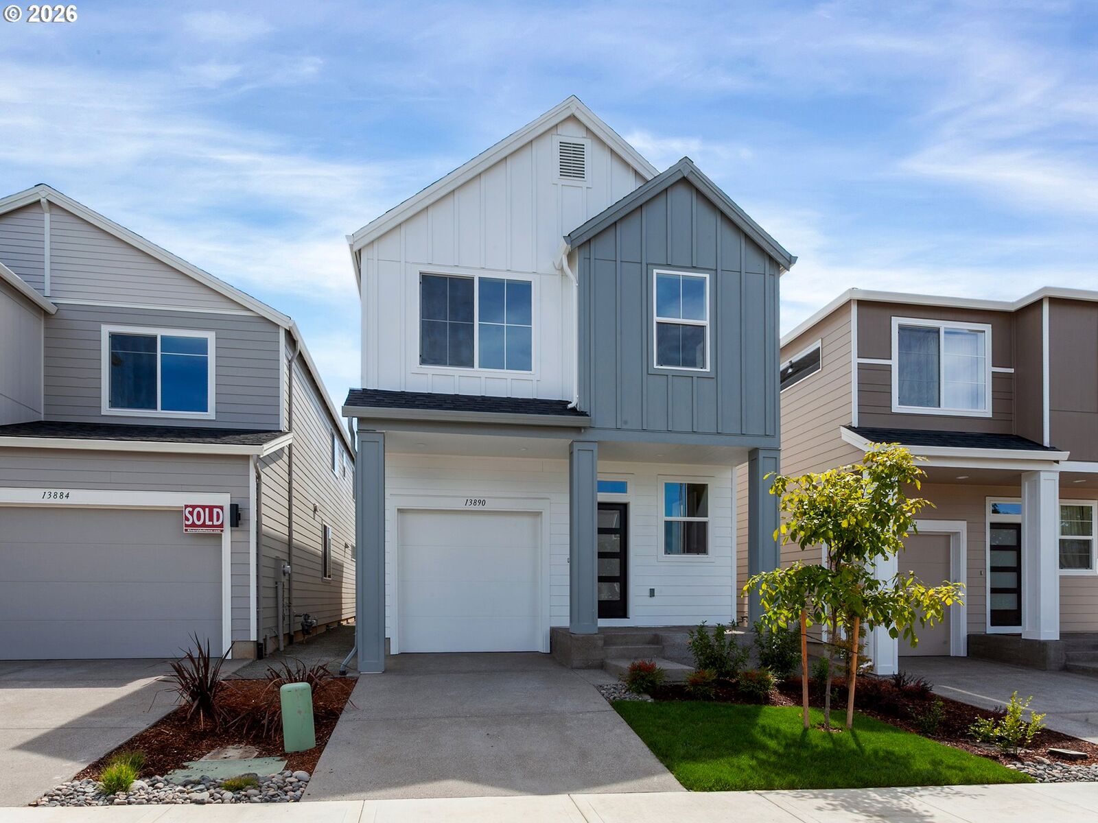 Property Photo: 17487 SW Grand Ave OR 97140