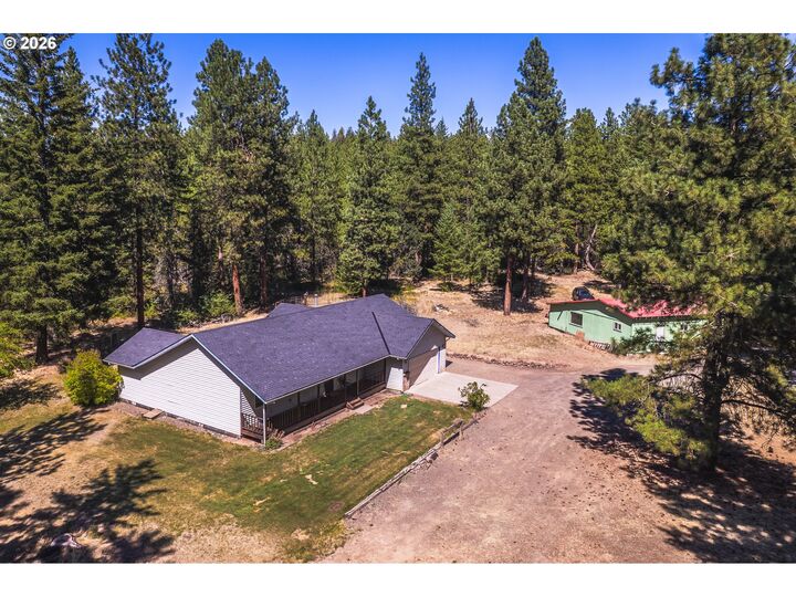 Property Photo:  331 Pothole Rd  WA 98620 
