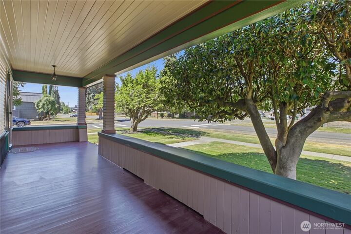 Property Photo: 401 Varner Avenue SE WA 98360