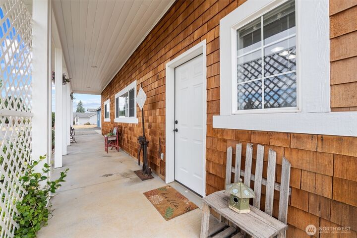 Property Photo: 120 Kakela Road WA 98596