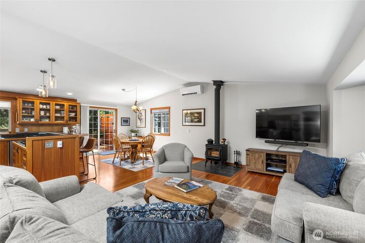 Property Photo: 4 Quinault Way WA 98257