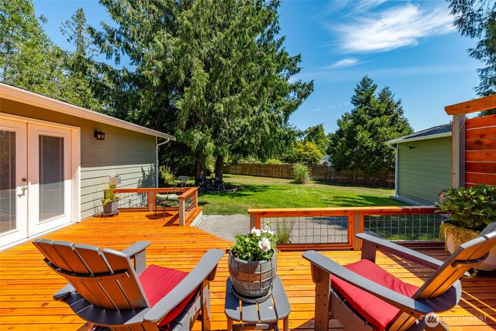 Property Photo:  4  Quinault Way  WA 98257 