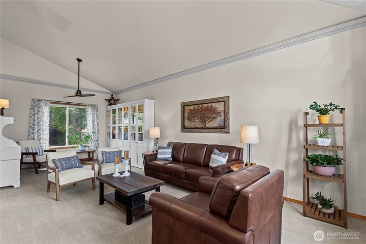 Property Photo: 15015 103rd Street E WA 98374