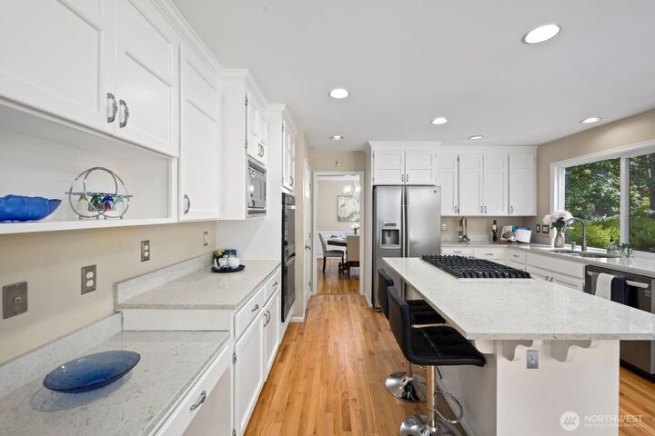 Property Photo: 7700 234th Place NE WA 98053