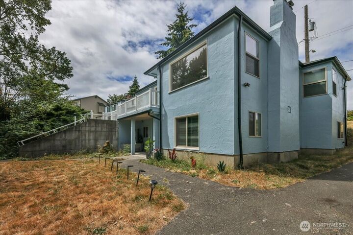 Property Photo:  13622  51st Avenue S  WA 98168 